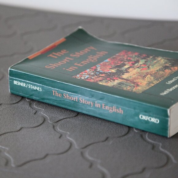 The Short Story in English by Neil Besner and David Staines. - Picture 4 of 4